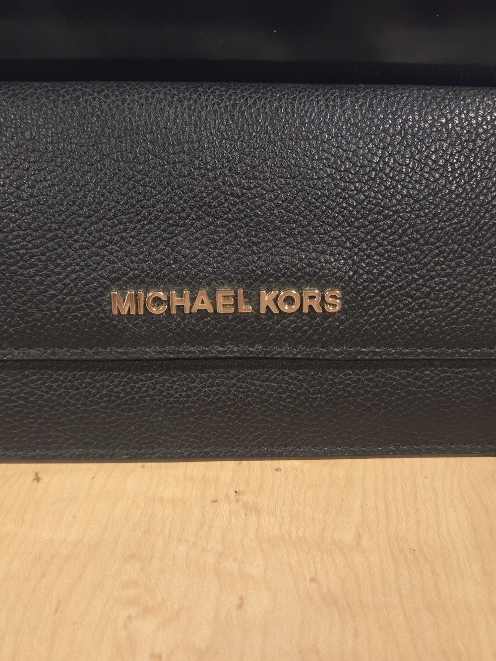 Michael Kors Womens Black Leather Crossbody Bag - Gold Hardware